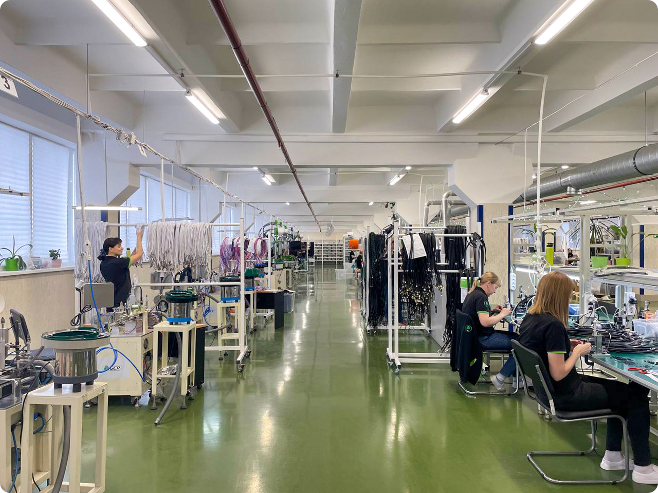 Псковский Завод Компьютерных и Мобильных Кабелей TM GREENCONNECT - производство витой пары кабеля питания 220в кабельная сборка